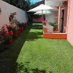 Dinos Place Apartamento Mesongí