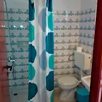 Dinos Place Apartamento *