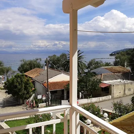 Apartamento Dinos Place Mesongí