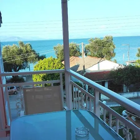 Dinos Place Apartamento