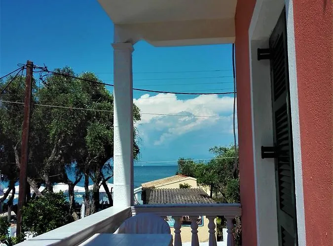 Apartament Dinos Place Mesongí